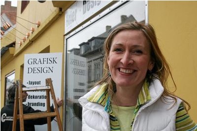 Ida Trier foran butik FUS WEB